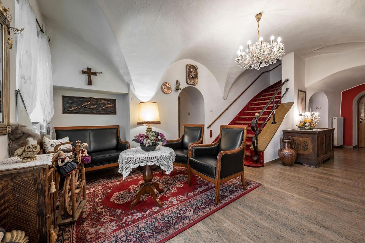 Hotel Weisse Lilie - B&B Rio di Pusteria Exterior photo